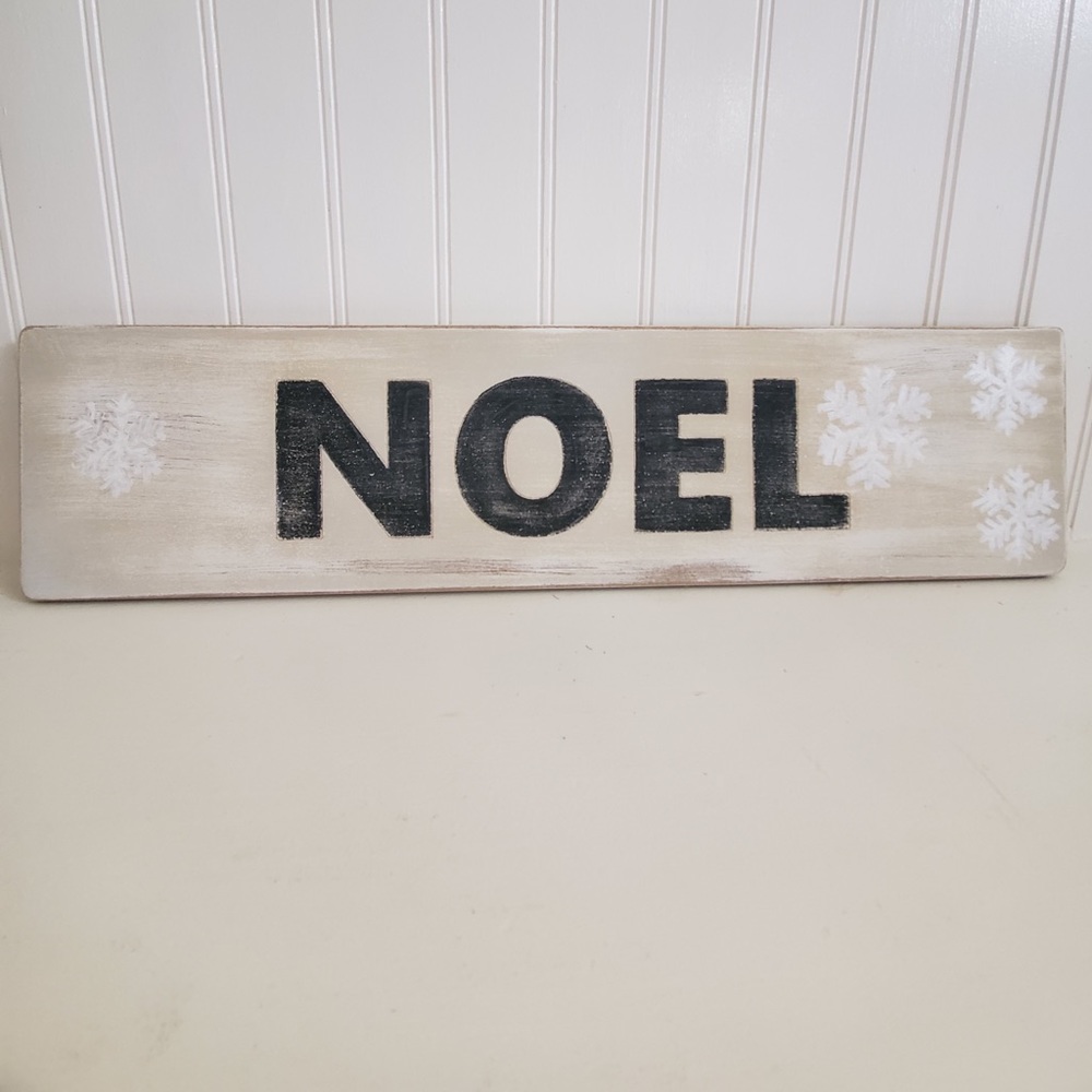 Noel sign 20” x 5”